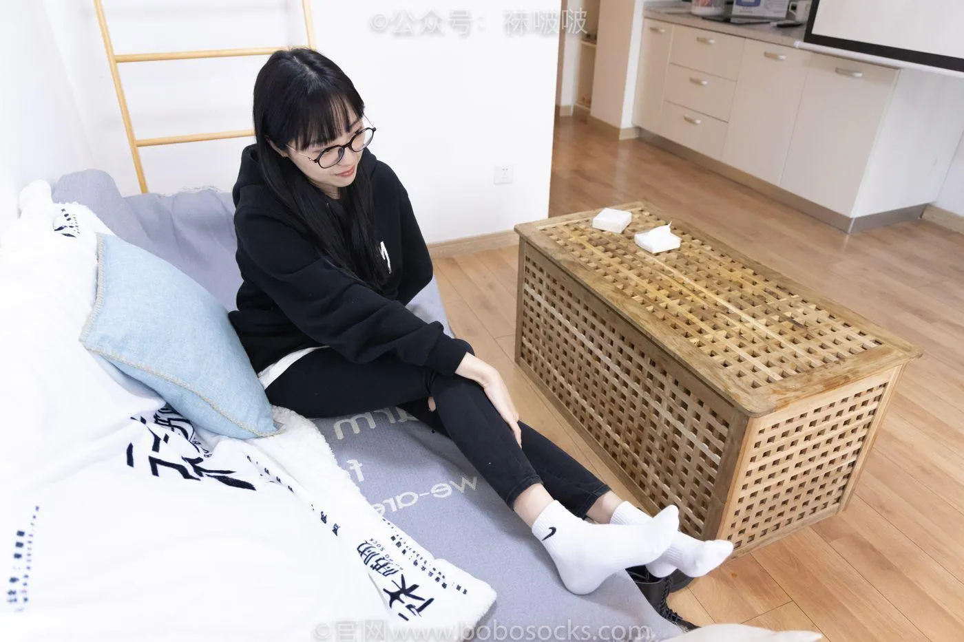 [BoBoSocks袜啵啵]NO.061 稚予-短靴、白棉袜、裸足 [145P]插图2